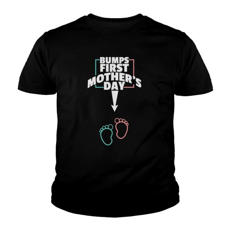 Bumps First Mother's Day  Pregnant Mom Expecting Baby Youth T-shirt
