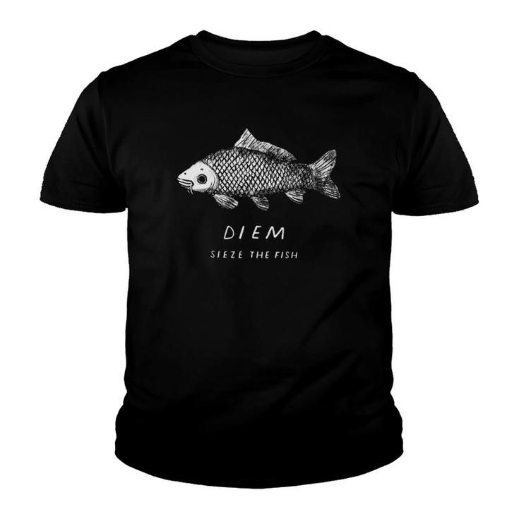 Carp Diem, Sieze The Fish Funny Carpe Diem Fishing Youth T-shirt