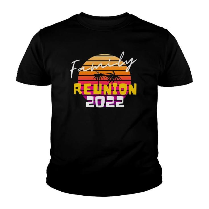 Family Reunion 2022 Retro Cousin Crew Vacation Trip Matching Youth T-shirt