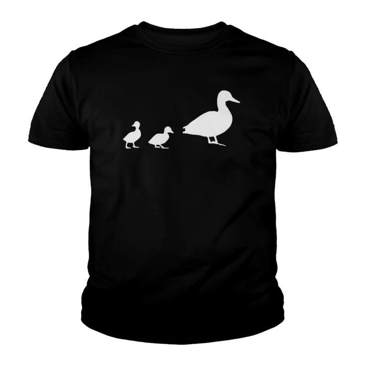 Mama Duck 2 Ducklings  Animal Family Mothers Day Youth T-shirt