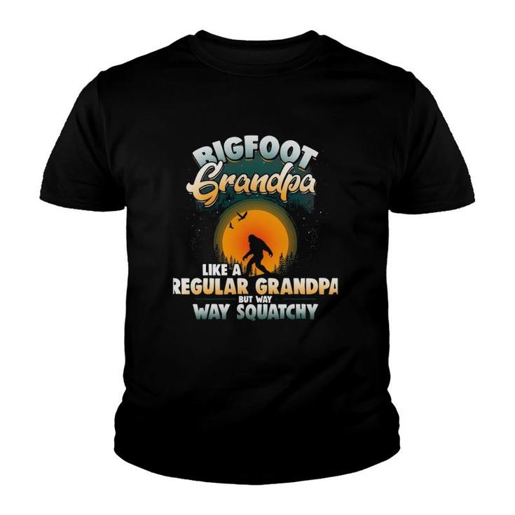 Mens Bigfoot Grandpa Funny Sasquatch Bigfoot Father's Day Youth T-shirt