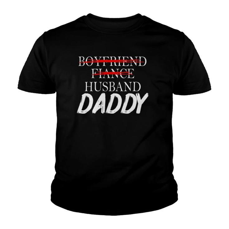 Mens Boyfriend Fiance Husband Daddy Fathers Day Gift Youth T-shirt