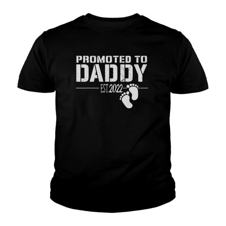 Mens Promoted To Daddy 2022 Funny Gift For New Dad First Time Dad Youth T-shirt