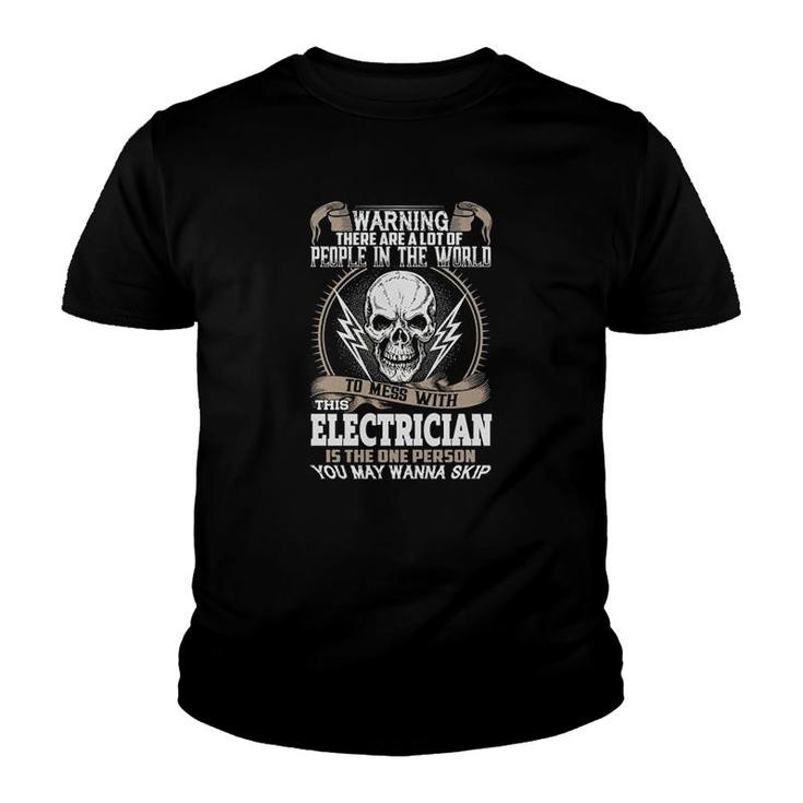 Mess With This Electrician Youth T-shirt