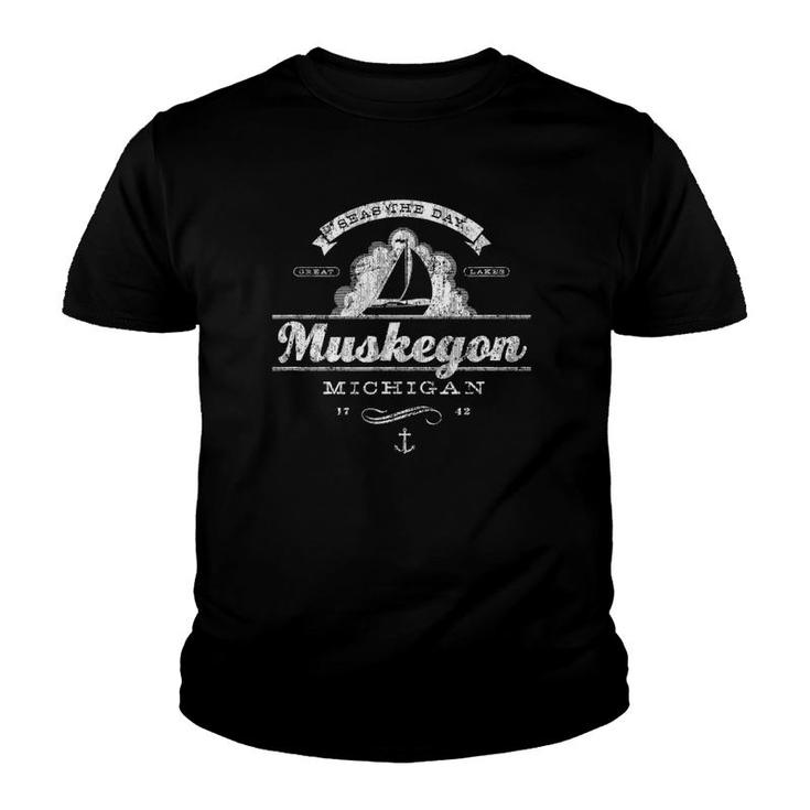 Muskegon Mi Sailboat Vintage Nautical Throwback Tee Youth T-shirt