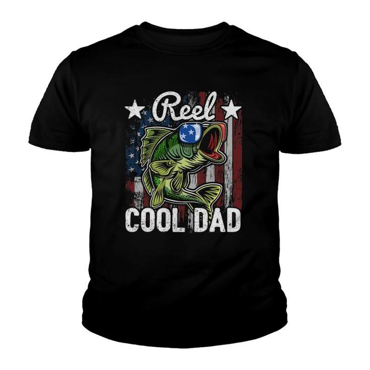 Reel Cool Dad Fishing American Flag Father's Day Gif Youth T-shirt