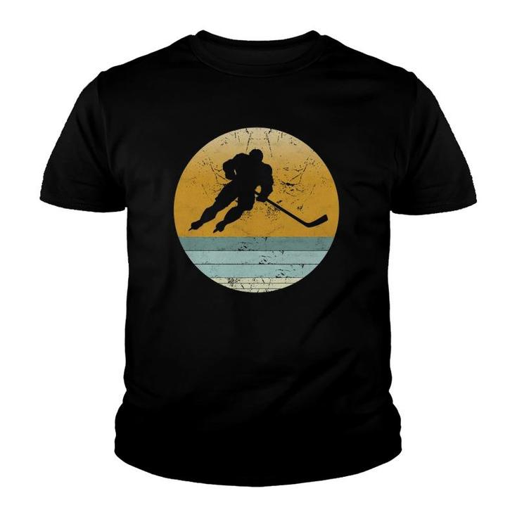 Retro Ice Hockey Vintage Style Sport Gift For Men & Women Youth T-shirt