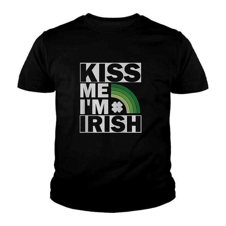 St Patricks Day Lucky Kiss Me I Am Irish Youth T-shirt
