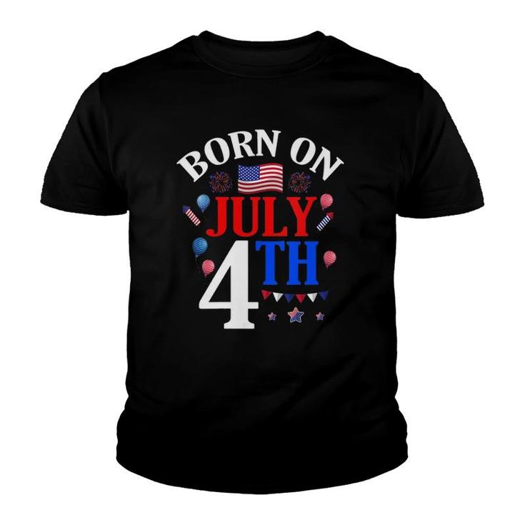 Womens Born On July 4Th Birthday Independence Day Women Men V-Neck Youth T-shirt