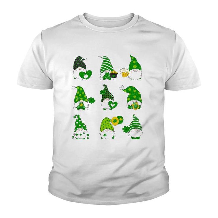 9 Love Gnomes Holding Shamrock Heart St Patrick's Day Youth T-shirt
