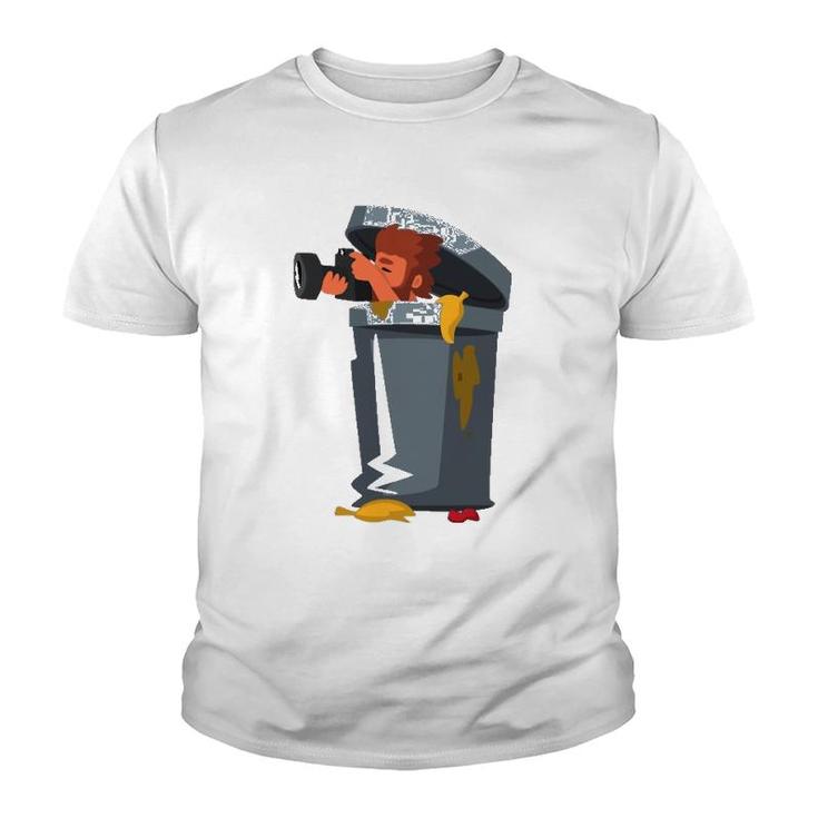 Cool Funny Paparazzi In Trash Can Youth T-shirt