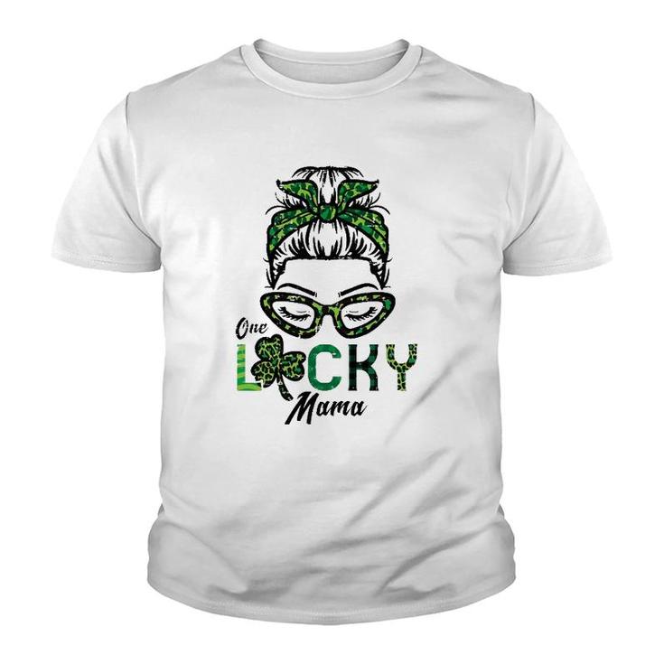 Womens One Lucky Mama Hairbun Saint Paddy St Patricks Day Women Mom Youth T-shirt