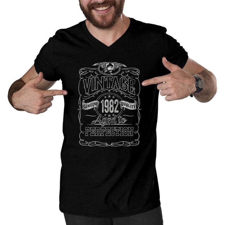 40th Birthday Men Vintage 1982 Aged To Perfection 40th Birthday Gift Men V-Neck Tshirt