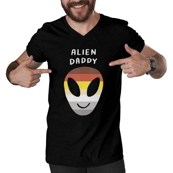 Alien Daddy Gay Funny Lgbtq Aesthetic Bear Pride Flag Space  Men V-Neck Tshirt