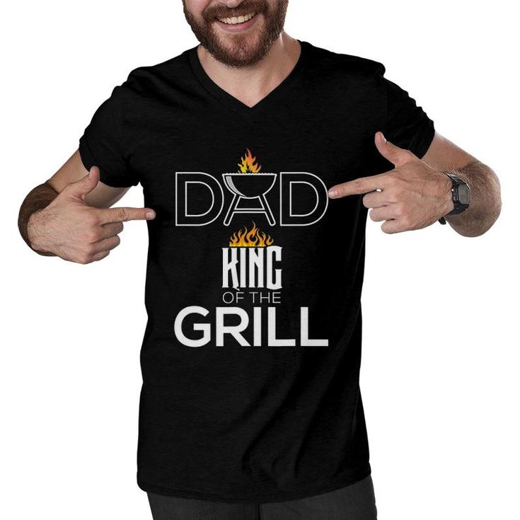 Dad King Of The Grill Funny Bbq Father's Day Barbecue Men V-Neck Tshirt