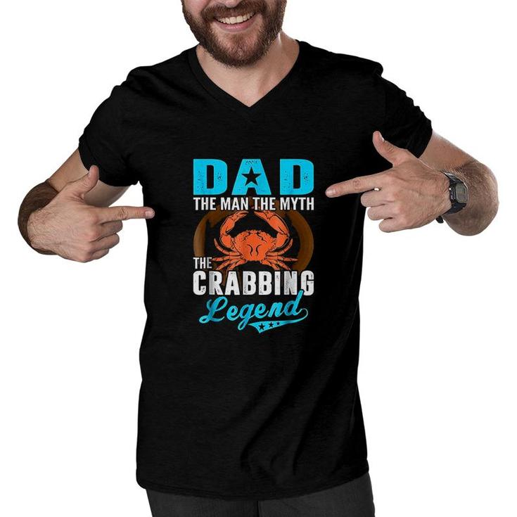 Dad The Man The Myth The Crabbing Legend Men V-Neck Tshirt