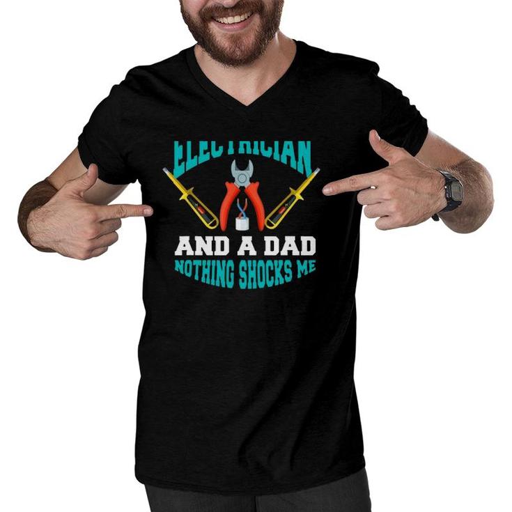 Electrician Dad Screwdriver Pliers Father’S Day Electrician Dad Gift Men V-Neck Tshirt
