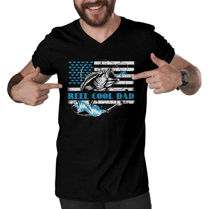 Fishing Stuff For Father's Day Reel Cool Dad American Flag Men V-Neck Tshirt