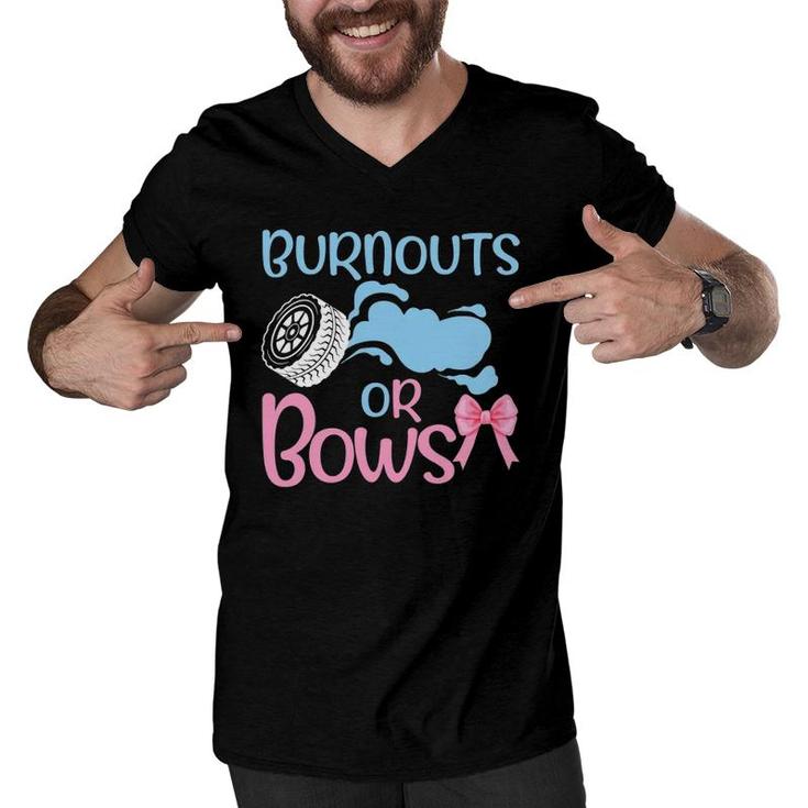 Funny Gender Reveal Gifts For Dad And Mom Burnouts Or Bows Men V-Neck Tshirt