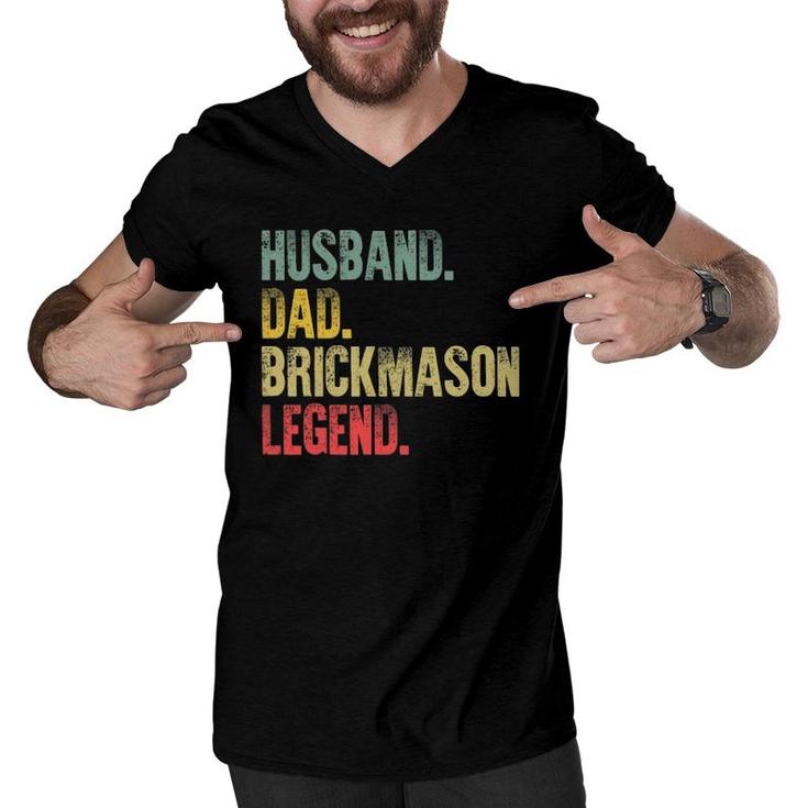 Funny Vintage Husband Dad Brick Mason Legend Retro Men V-Neck Tshirt