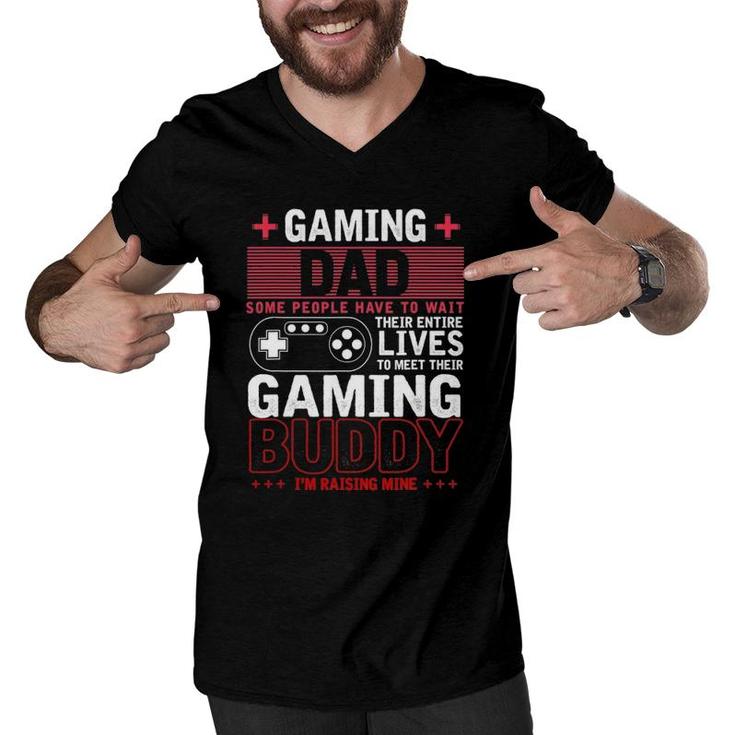 Gaming Dad Video Games Father's Day Gamer Gift Gaming Men V-Neck Tshirt
