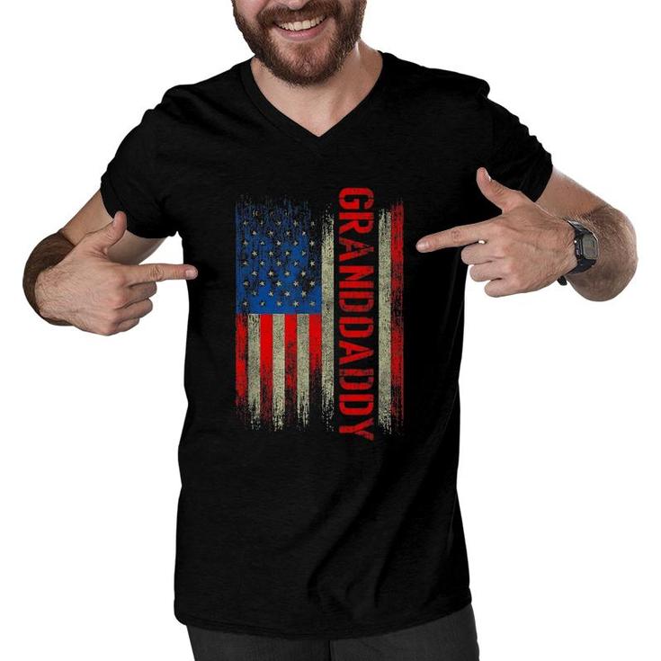 Granddaddy Gift American Flag Gift For Men Father's Day Funny Men V-Neck Tshirt