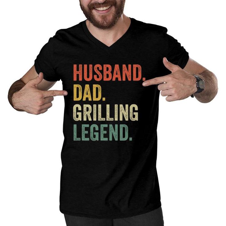 Grilling Bbq Father Funny Husband Grill Dad Legend Vintage Men V-Neck Tshirt
