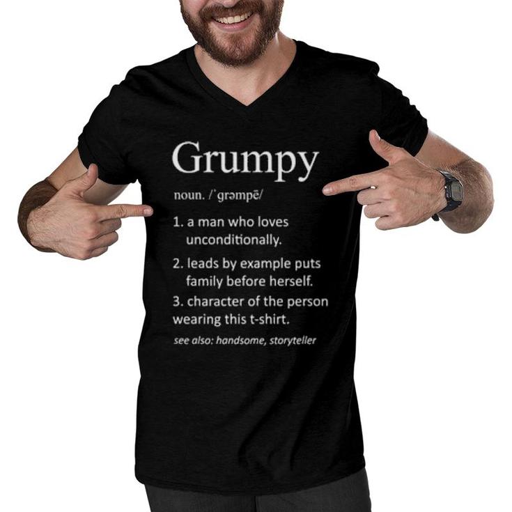 Grumpy Funny Definition Grandfather Definition Men V-Neck Tshirt