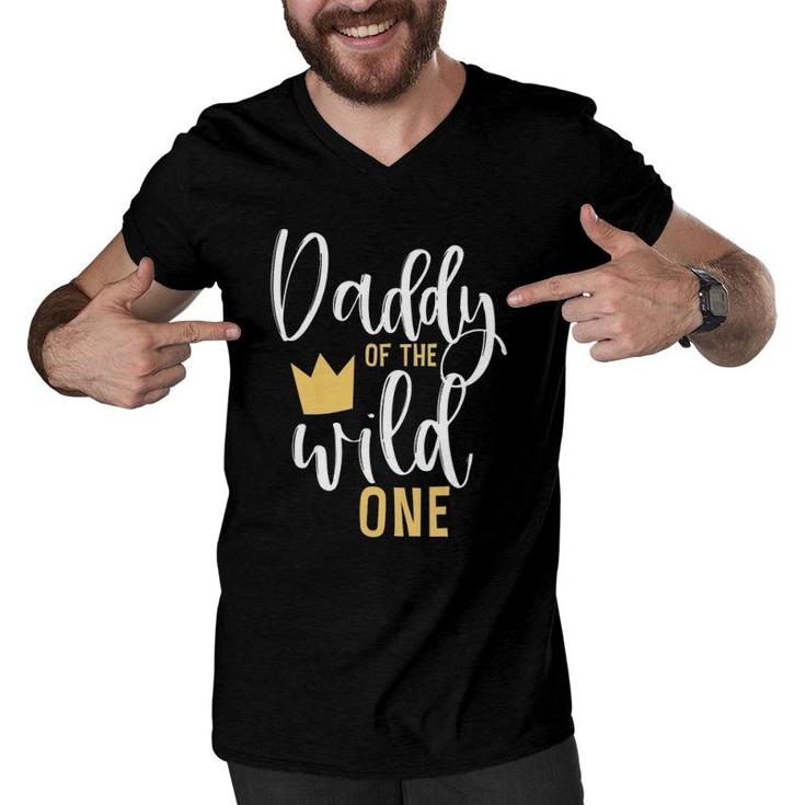 Mens Daddy Of The Wild One  1St Birthday First Thing Dad Tee Men V-Neck Tshirt