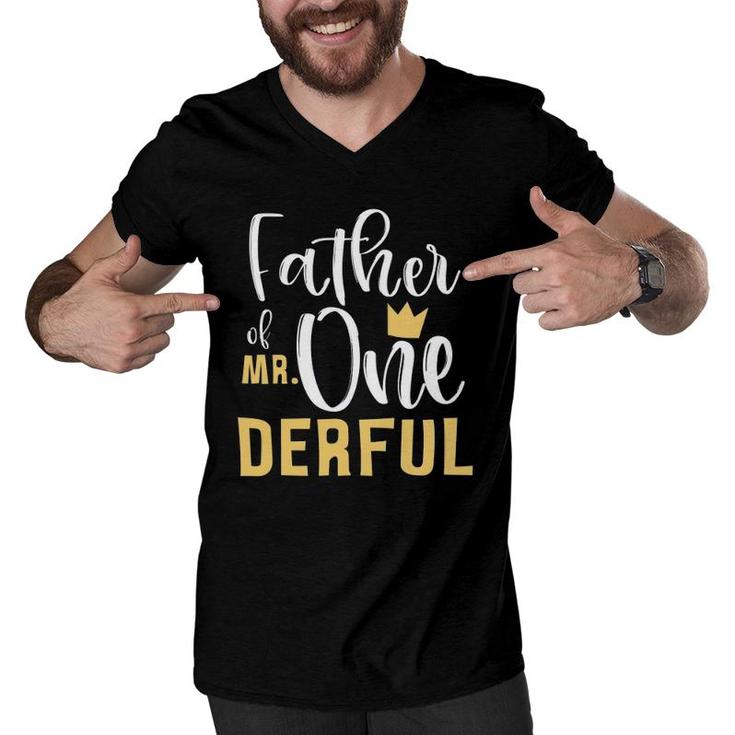 Mens Father Of Mr Onederful 1St Birthday First One-Derful Party Men V-Neck Tshirt