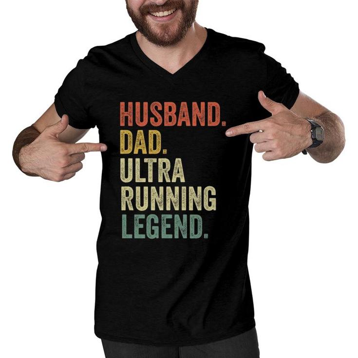 Mens Ultra Runner Gifts Men Husband Dad Vintage Trail Running Men V-Neck Tshirt