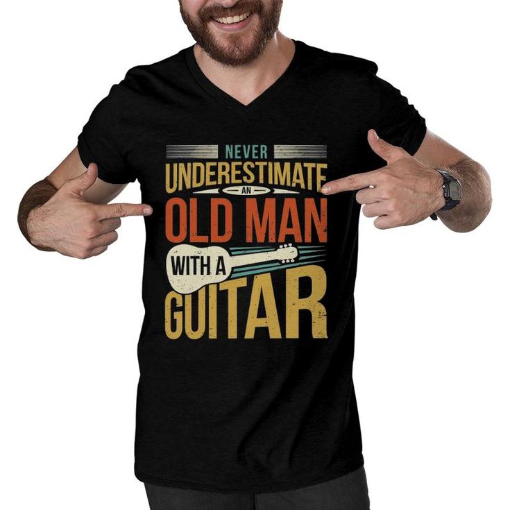 Old Man Guitar Player Saying Father Grandpa Man Guitarist Men V-Neck Tshirt