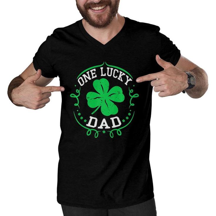 One Lucky Dad  Funny St Patrick's Day Gift For Daddy Men  Men V-Neck Tshirt