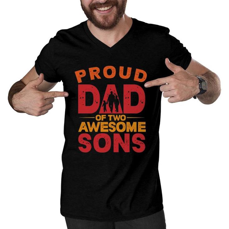 Proud Dad Of Two Awesome Sons Father's Day Dad And Sons Silhouette Retro Men V-Neck Tshirt