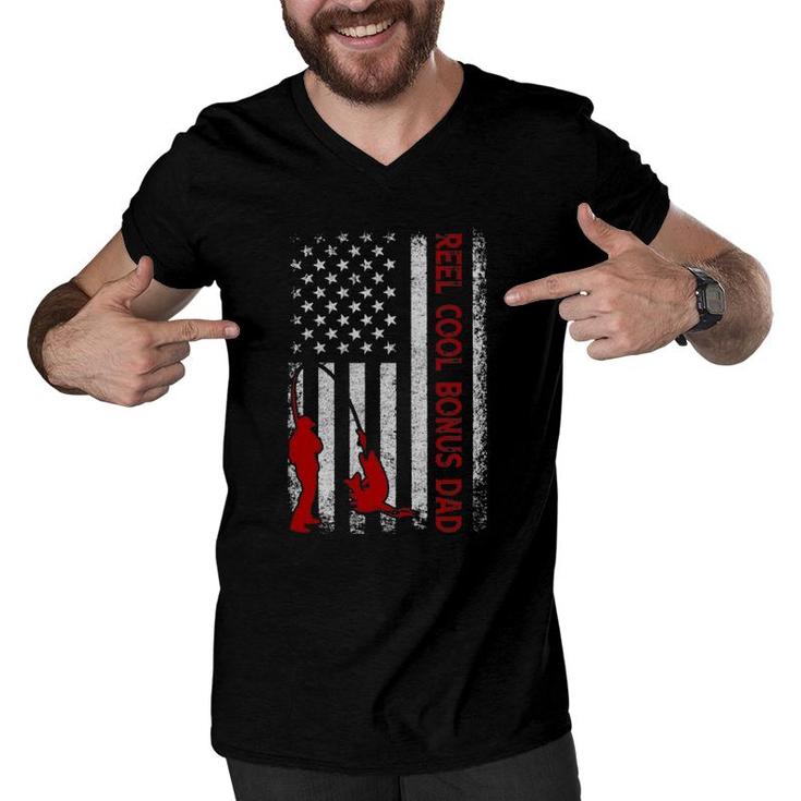 Reel Cool Bonus Dad  American Flag Fishing Father's Day Men V-Neck Tshirt