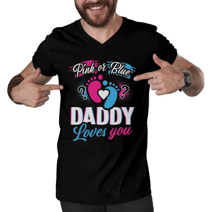 Retro Pink Or Blue Daddy Loves You Funny Gender Reveal Men V-Neck Tshirt