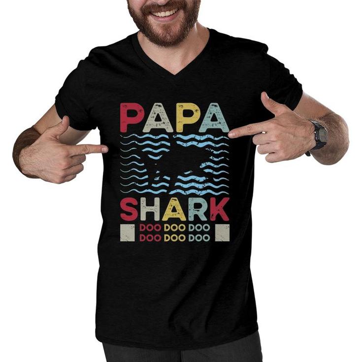 Ts Funny Graphic Papa Shark For Cool Dads Men V-Neck Tshirt
