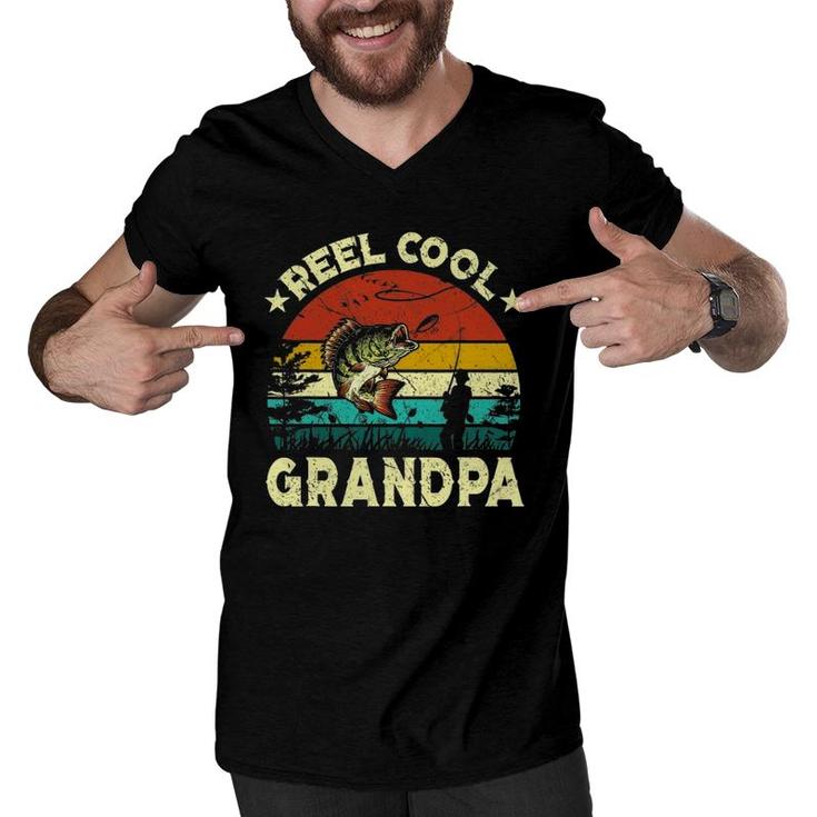 Vintage Reel Cool Grandpa Fish Fishing Father's Day Men V-Neck Tshirt