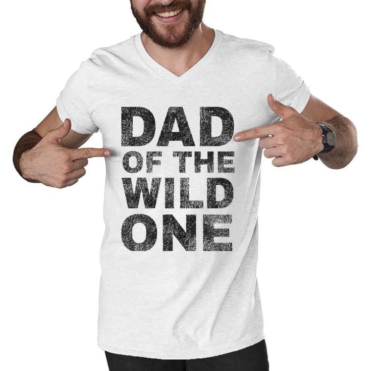 Mens Dad Of The Wild One Funny Father's Day Vintage Men V-Neck Tshirt