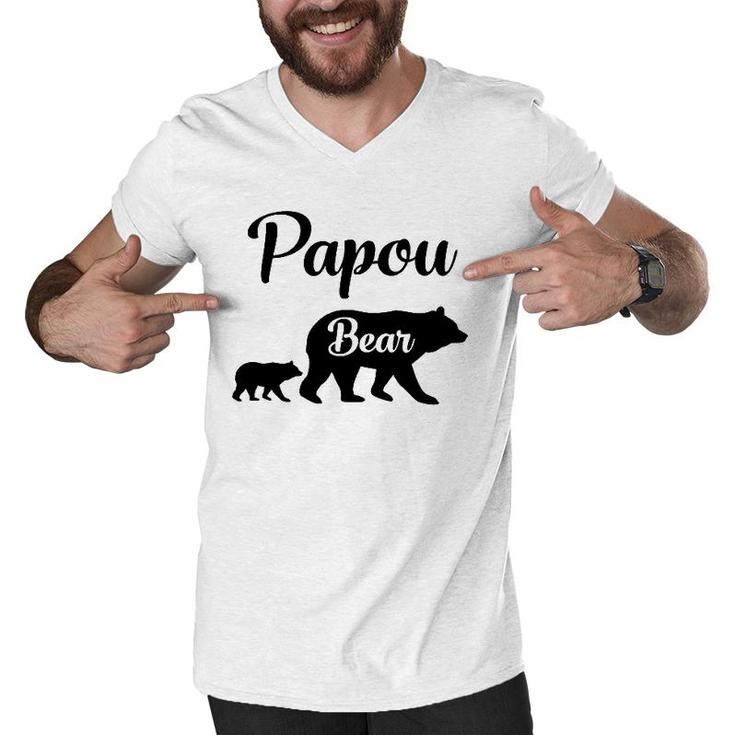 Papou Bear Gift Grandfather Grandpa Men V-Neck Tshirt