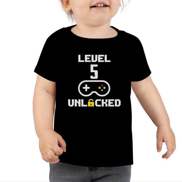 Funny Gamer Decoration Level 5 Unlocked 5Th Birthday Toddler Tshirt