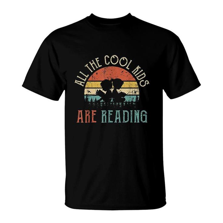 All The Cool Kids Are Reading Book Vintage Reto Sunset  T-Shirt