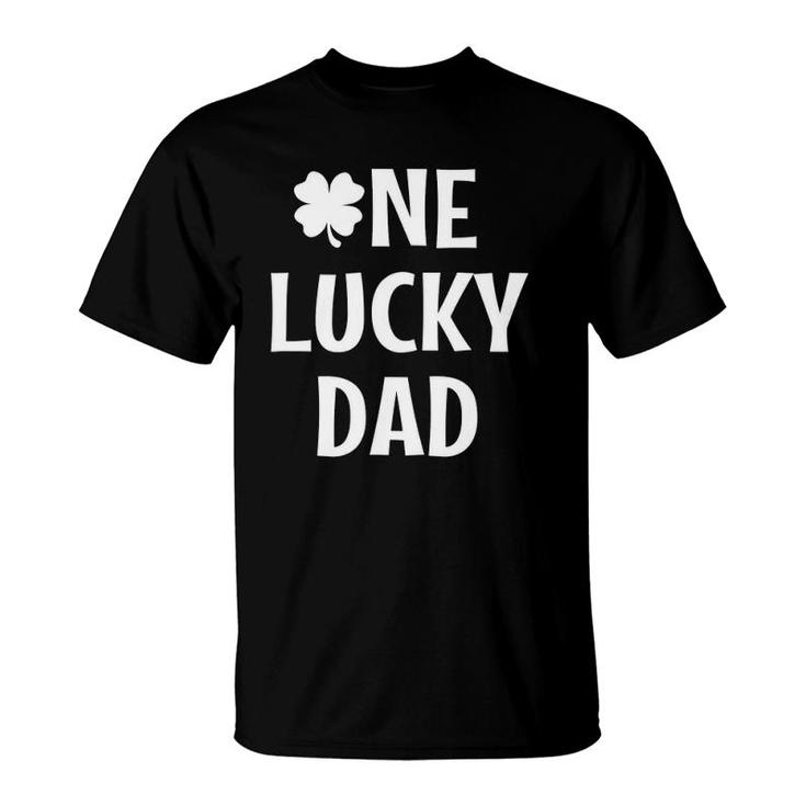 Dad Pregnancy Announcement St Patricks Day T-Shirt