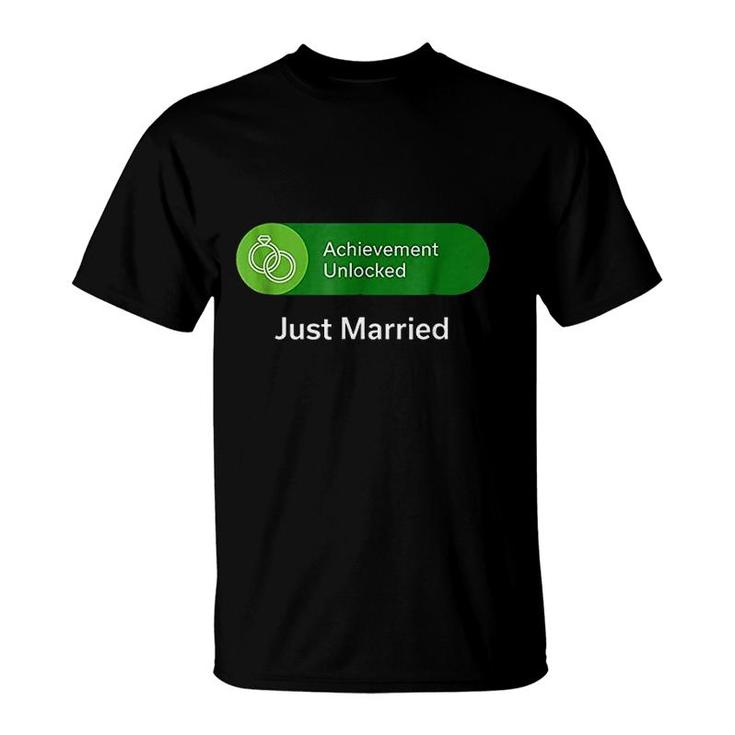 Funny Just Married  For Wedding Gift Video Gamer T-Shirt