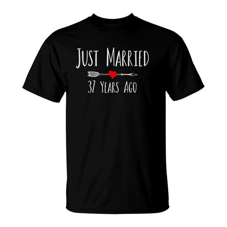 Just Married 37 Years Ago 37Th Wedding Anniversary Gift T-Shirt