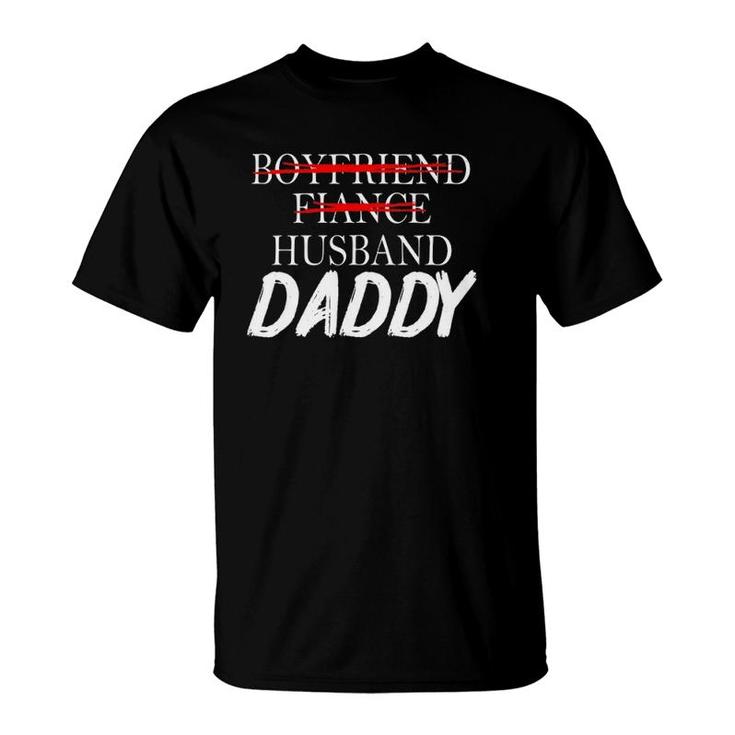 Mens Boyfriend Fiance Husband Daddy Fathers Day Gift T-Shirt