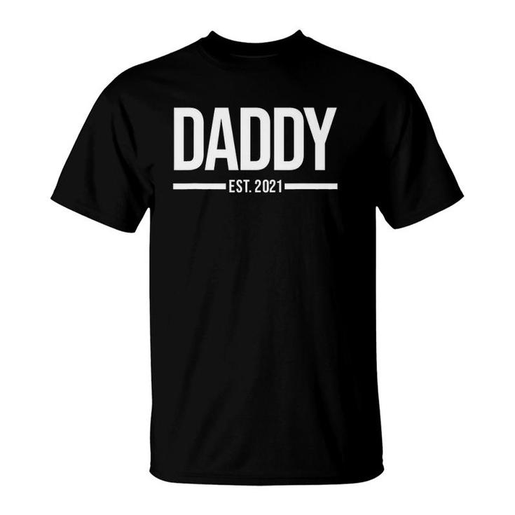 Mens Daddy Est 2021 First-Time Father New Baby Family T-Shirt