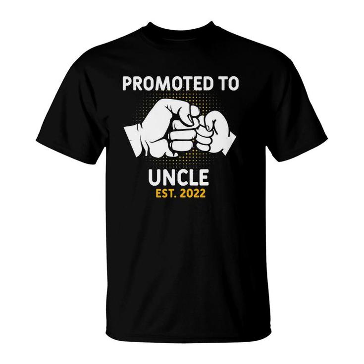 Mens Promoted To Uncle 2022 First Father's Day New Uncle Fist Bump T-Shirt