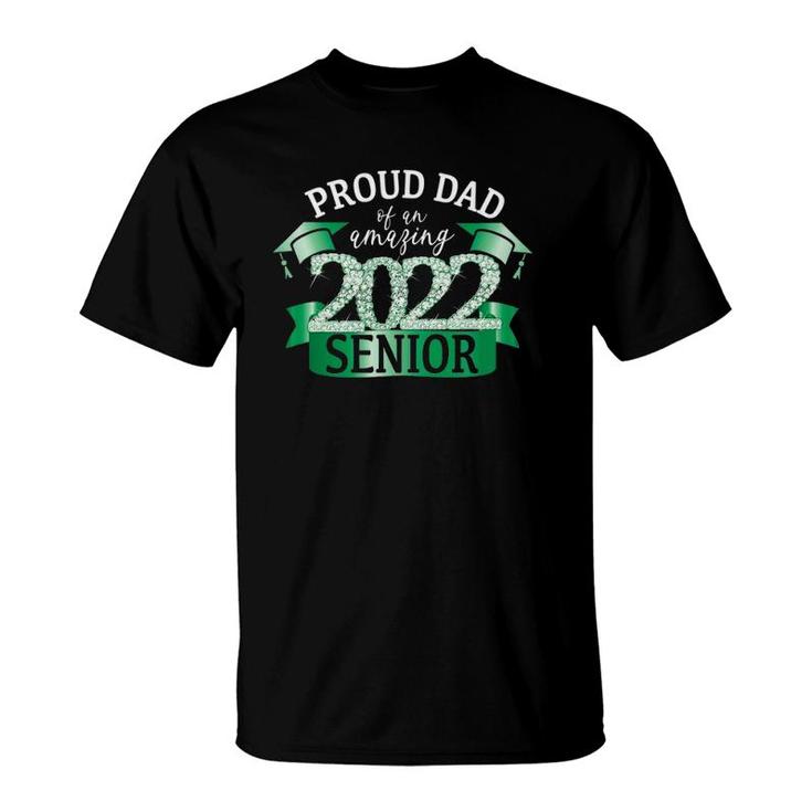 Mens Proud 2022 Senior Dad I Elegant Green Celebration Outfit T-Shirt