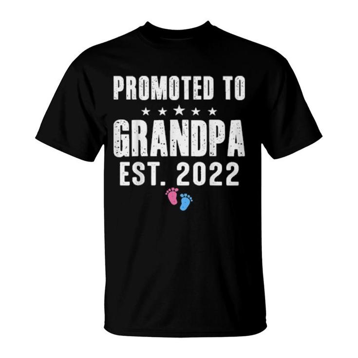 Promoted To Grandpa Est 2022 Pregnancy Reveal Pink Or Blue  T-Shirt